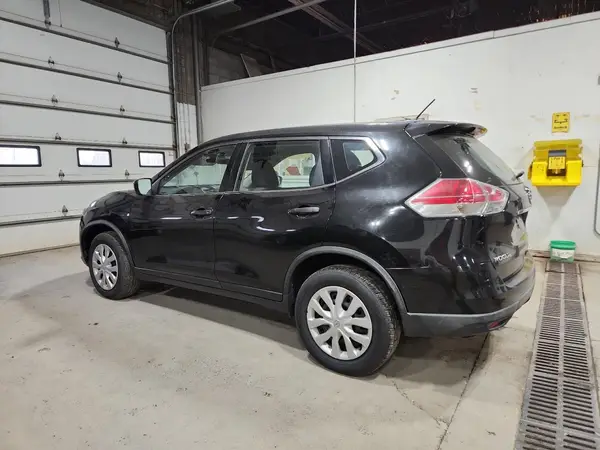 KNMAT2MV1GP683213 2016 NISSAN ROGUE - Image 2