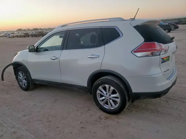 KNMAT2MV1GP691909 2016 NISSAN ROGUE - Image 2