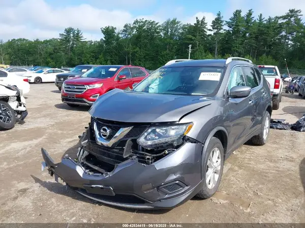 KNMAT2MV1GP708224 2016 NISSAN ROGUE - Image 2