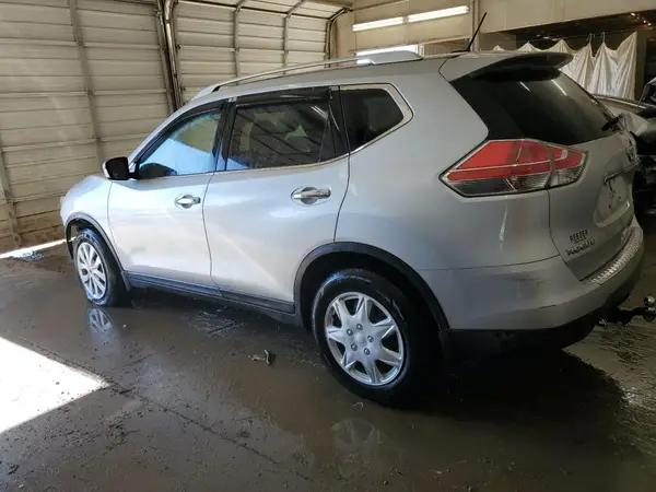 KNMAT2MV1GP712953 2016 NISSAN ROGUE - Image 2