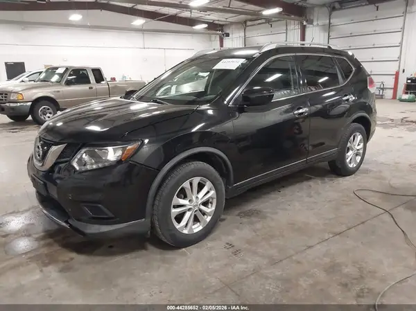 KNMAT2MV1GP717862 2016 NISSAN ROGUE - Image 2