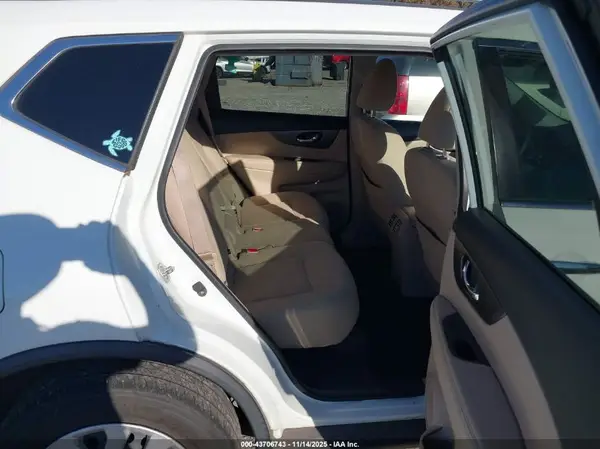 KNMAT2MV1GP719983 2016 NISSAN ROGUE - Image 8