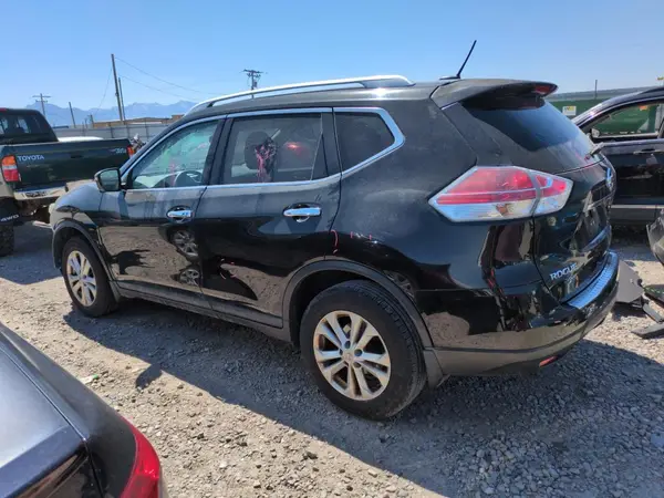 KNMAT2MV1GP722673 2016 NISSAN ROGUE - Image 2