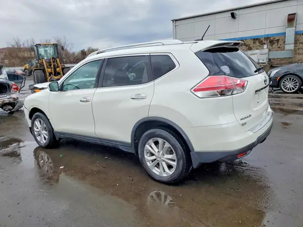 KNMAT2MV1GP727100 2016 NISSAN ROGUE - Image 2