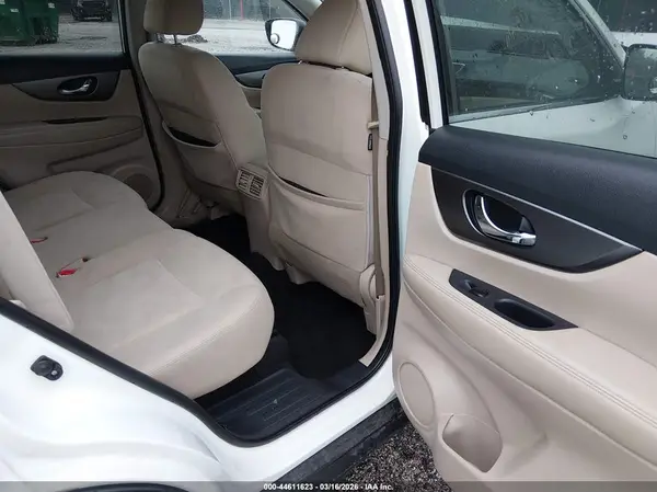 KNMAT2MV1GP728490 2016 NISSAN ROGUE - Image 8
