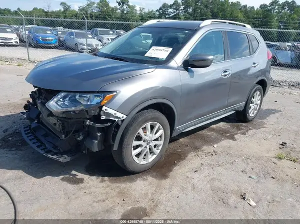 KNMAT2MV1HP505237 2017 NISSAN ROGUE - Image 2