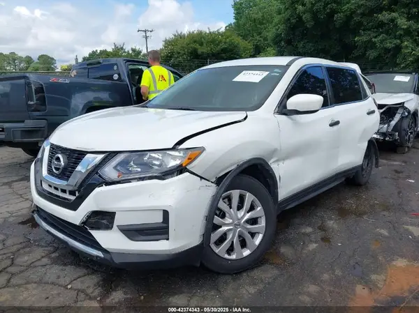 KNMAT2MV1HP521762 2017 NISSAN ROGUE - Image 2