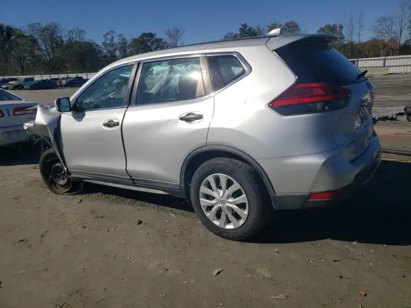 KNMAT2MV1HP526704 2017 NISSAN ROGUE - Image 2