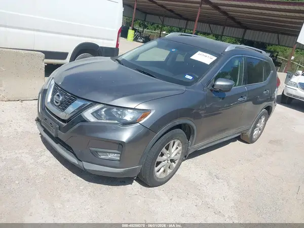 KNMAT2MV1HP526864 2017 NISSAN ROGUE - Image 2