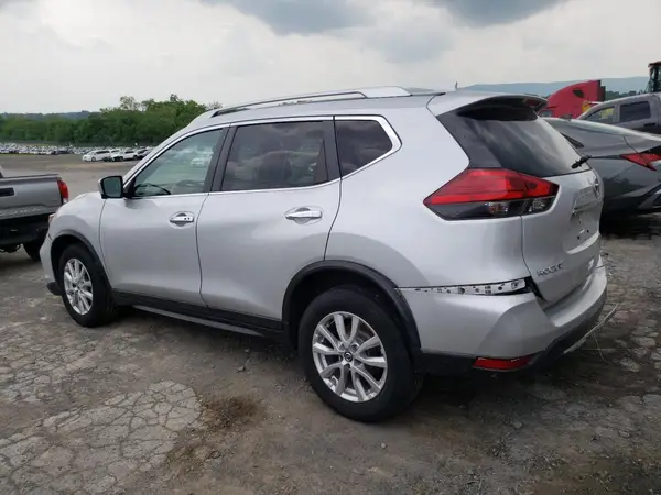 KNMAT2MV1HP531045 2017 NISSAN ROGUE - Image 2