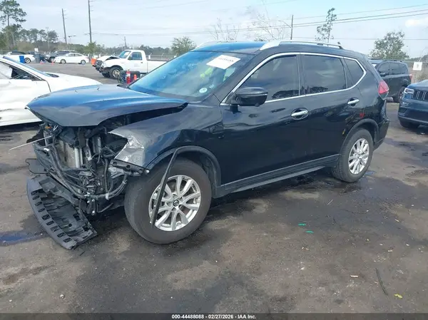 KNMAT2MV1HP537041 2017 NISSAN ROGUE - Image 2