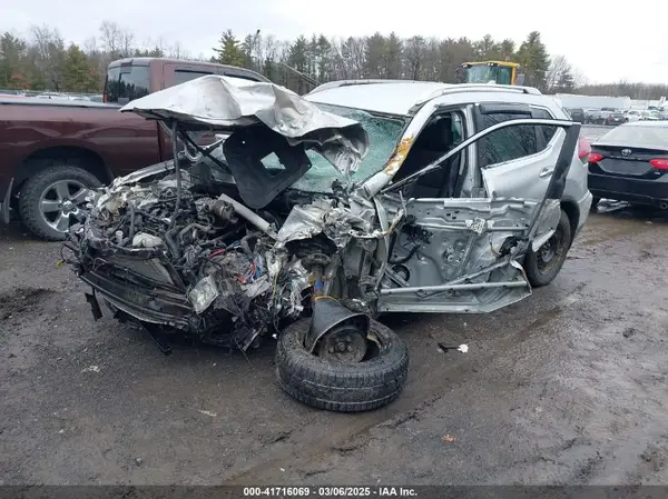 KNMAT2MV1HP538271 2017 NISSAN ROGUE - Image 2