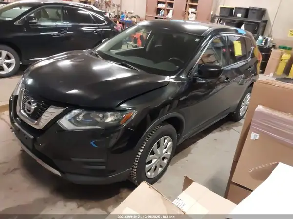 KNMAT2MV1HP548508 2017 NISSAN ROGUE - Image 2