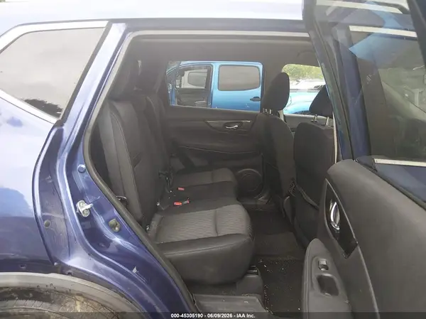 KNMAT2MV1HP565020 2017 NISSAN ROGUE - Image 8