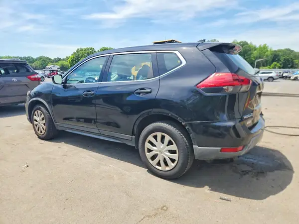 KNMAT2MV1HP571531 2017 NISSAN ROGUE - Image 2
