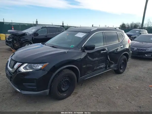 KNMAT2MV1HP571836 2017 NISSAN ROGUE - Image 2