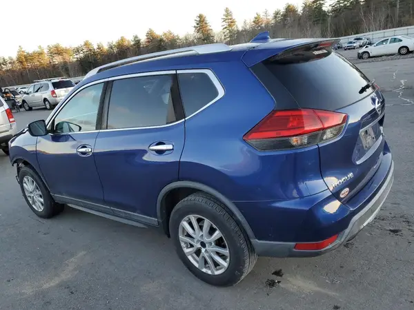 KNMAT2MV1HP582173 2017 NISSAN ROGUE - Image 2