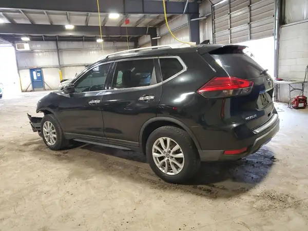 KNMAT2MV1HP582402 2017 NISSAN ROGUE - Image 2