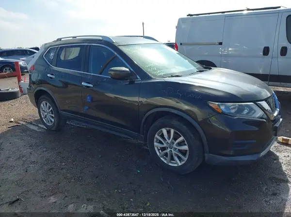 KNMAT2MV1HP584103 2017 NISSAN ROGUE - Image 1
