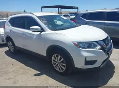 KNMAT2MV1HP584120 2017 NISSAN ROGUE