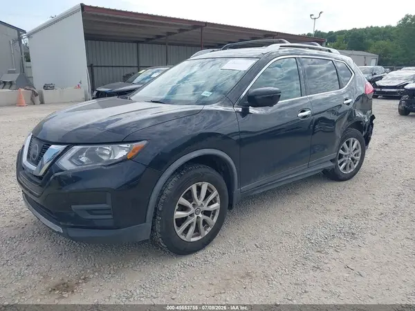 KNMAT2MV1HP599569 2017 NISSAN ROGUE - Image 2