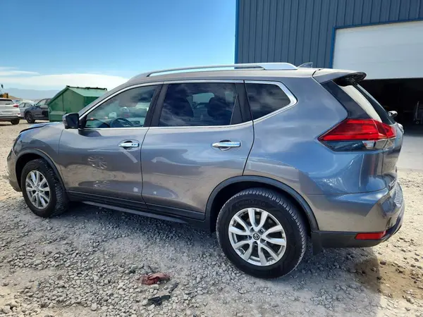 KNMAT2MV1HP604382 2017 NISSAN ROGUE - Image 2