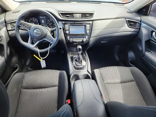 KNMAT2MV1HP604382 2017 NISSAN ROGUE - Image 8