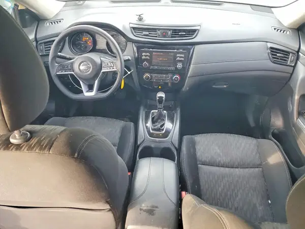 KNMAT2MV1HP606150 2017 NISSAN ROGUE - Image 8