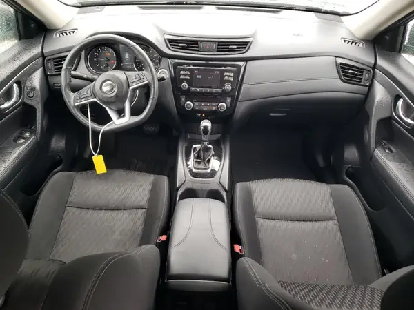KNMAT2MV1HP607377 2017 NISSAN ROGUE - Image 8