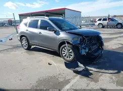 KNMAT2MV1HP607606 2017 NISSAN ROGUE