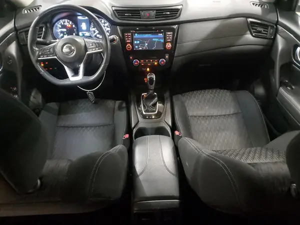 KNMAT2MV1HP609758 2017 NISSAN ROGUE - Image 8