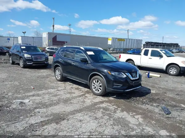 KNMAT2MV1HP611073 2017 NISSAN ROGUE - Image 1