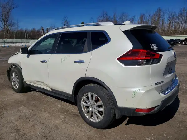 KNMAT2MV1HP612403 2017 NISSAN ROGUE - Image 2