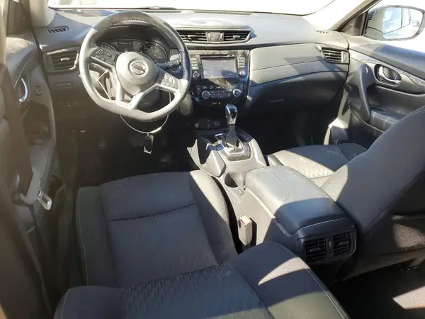 KNMAT2MV1HP612403 2017 NISSAN ROGUE - Image 8