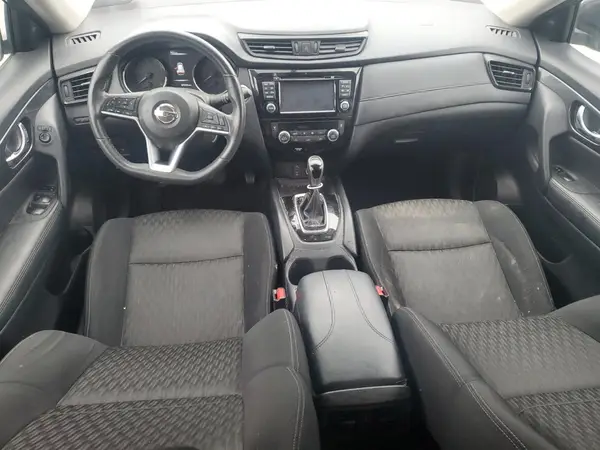 KNMAT2MV1HP615415 2017 NISSAN ROGUE - Image 8