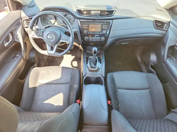 KNMAT2MV1HP617326 2017 NISSAN ROGUE - Image 8