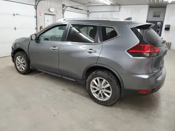 KNMAT2MV1HP617830 2017 NISSAN ROGUE - Image 2