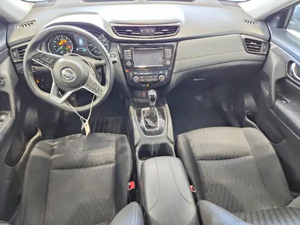 KNMAT2MV1HP618475 2017 NISSAN ROGUE - Image 8