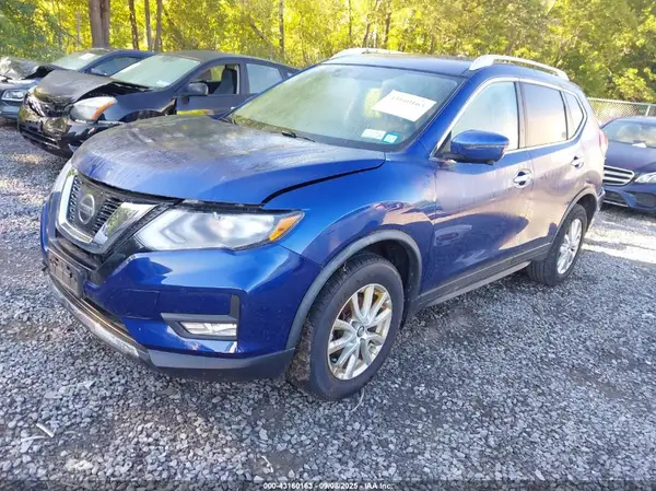 KNMAT2MV1HP619626 2017 NISSAN ROGUE - Image 2
