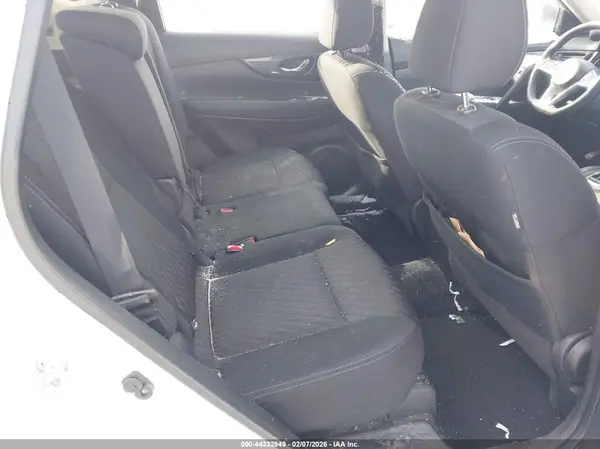 KNMAT2MV1JP503574 2018 NISSAN ROGUE - Image 8