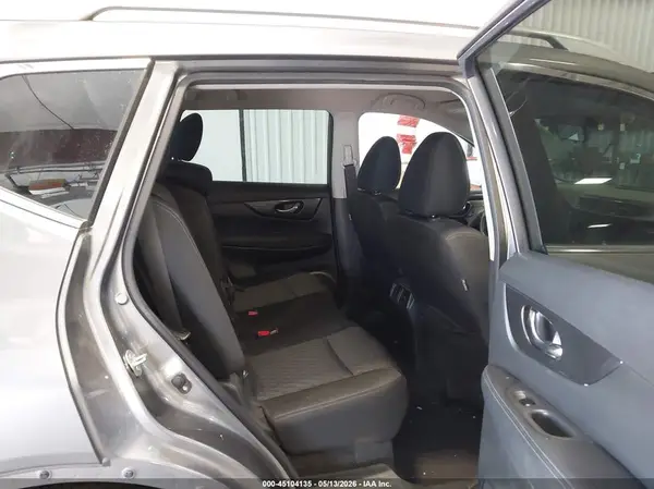 KNMAT2MV1JP505339 2018 NISSAN ROGUE - Image 8