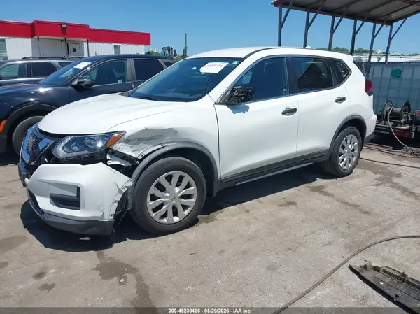 KNMAT2MV1JP509231 2018 NISSAN ROGUE - Image 2