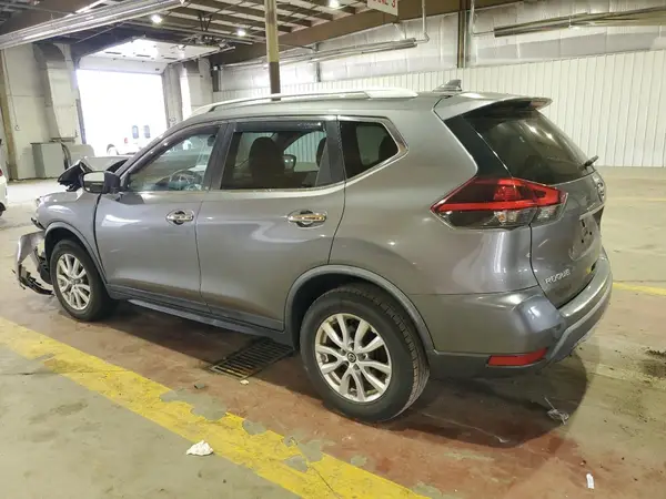 KNMAT2MV1JP511139 2018 NISSAN ROGUE - Image 2
