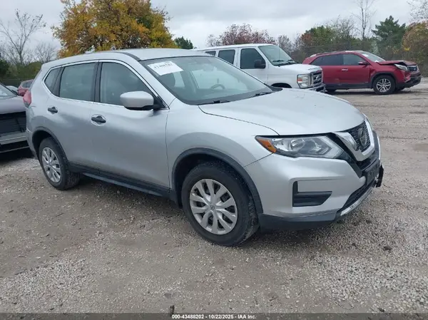 KNMAT2MV1JP512405 2018 NISSAN ROGUE - Image 1