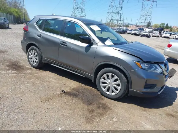 KNMAT2MV1JP515451 2018 NISSAN ROGUE - Image 1