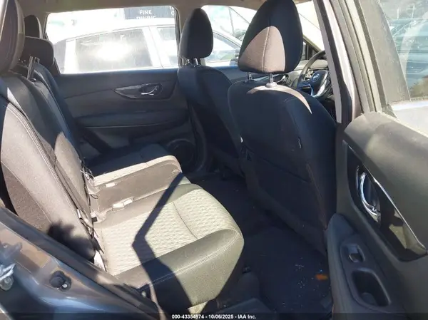 KNMAT2MV1JP517667 2018 NISSAN ROGUE - Image 8