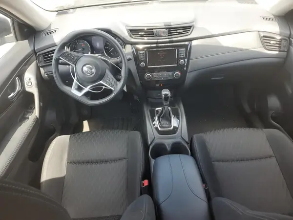 KNMAT2MV1JP518169 2018 NISSAN ROGUE - Image 8
