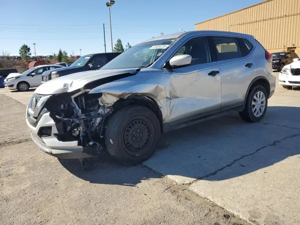 KNMAT2MV1JP518639 2018 NISSAN ROGUE - Image 1