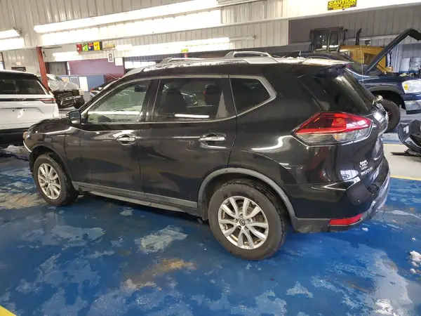 KNMAT2MV1JP519516 2018 NISSAN ROGUE - Image 2
