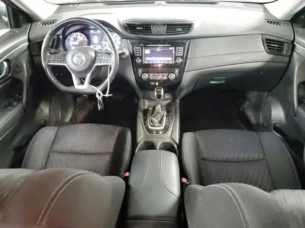 KNMAT2MV1JP519516 2018 NISSAN ROGUE - Image 8